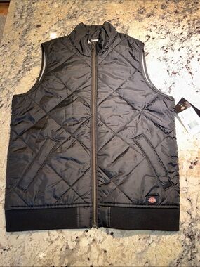 Dickies Quilted Women’s Lightweight Vest with Zip